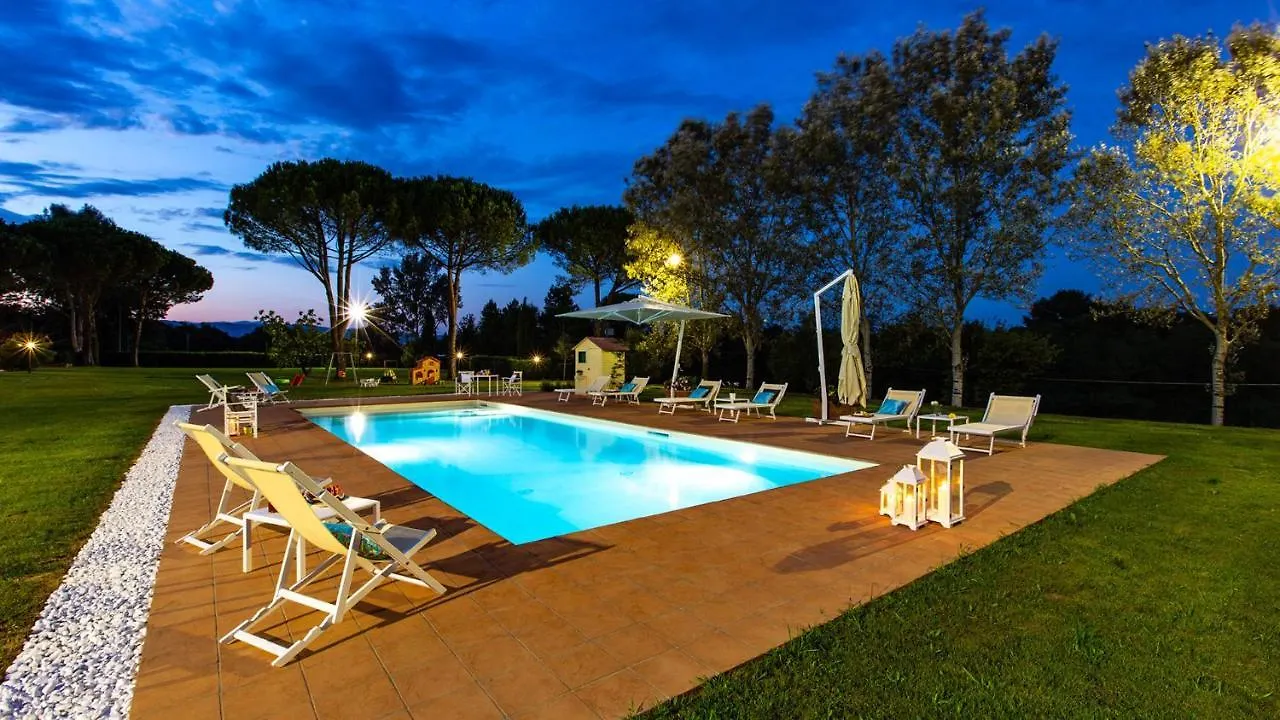 Villa Elisa 16, Emma Villas فيوتشيتشيو