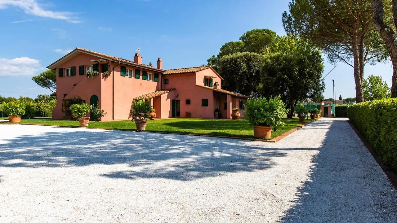 Villa Elisa 16, Emma Villas فيوتشيتشيو